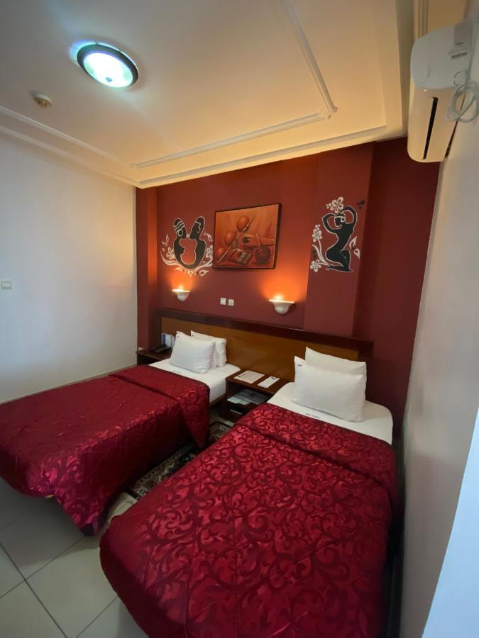 Bano Palace Hotel دوالا المظهر الخارجي الصورة