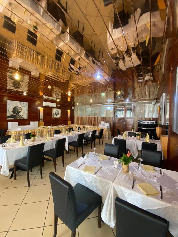 Bano Palace Hotel دوالا المظهر الخارجي الصورة