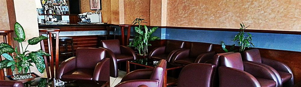 Bano Palace Hotel دوالا المظهر الخارجي الصورة